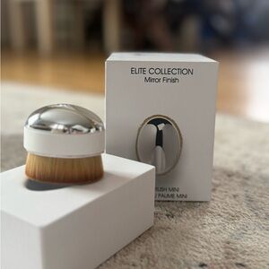 Elite Collection Mini Face Brush | Mirror Finish